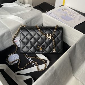 Chanel kabelka