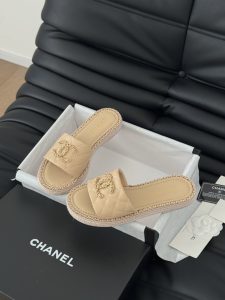 Chanel pantofle