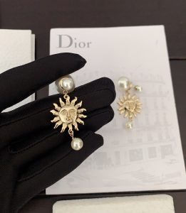 Dior náušnice
