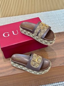 Gucci pantofle