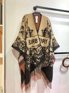 Burberry pončo