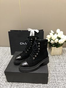 Chanel botky