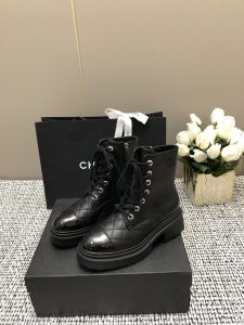 Chanel botky