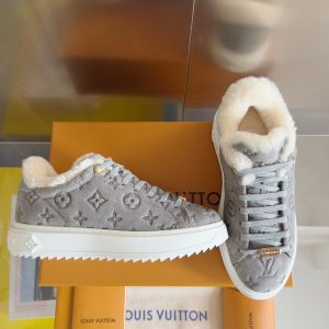 LV boty