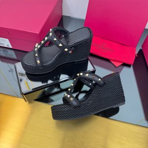 Valentino boty