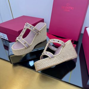 Valentino boty